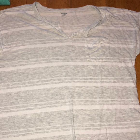 Gray and white striped t-shirt - Picture 1 of 3